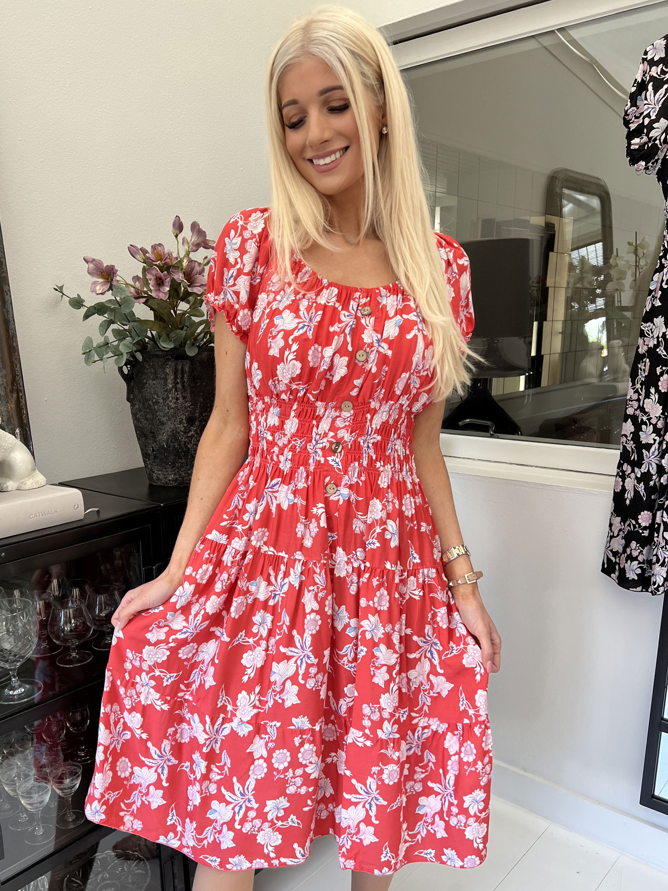 Gracia Short - Kort kjole med træknapper